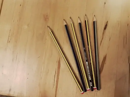 [P0082] Crayon Staedtler HB ou Faber Castell HB